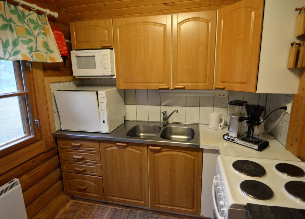 Lomapesae Cottages Pertunmaa Zimmer foto