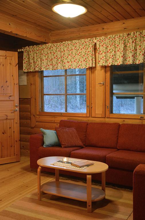 Lomapesae Cottages Pertunmaa Zimmer foto